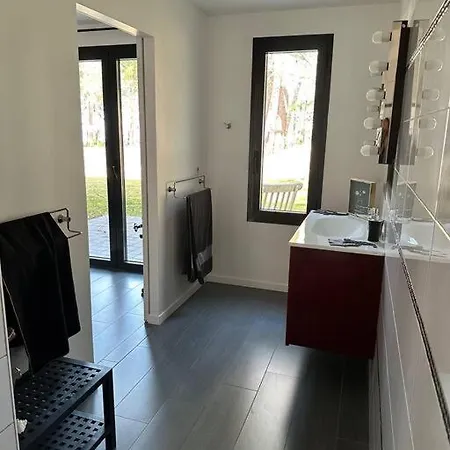 Maison Du Avec Lagon, De Nage, Jacuzzi Biscarrosse