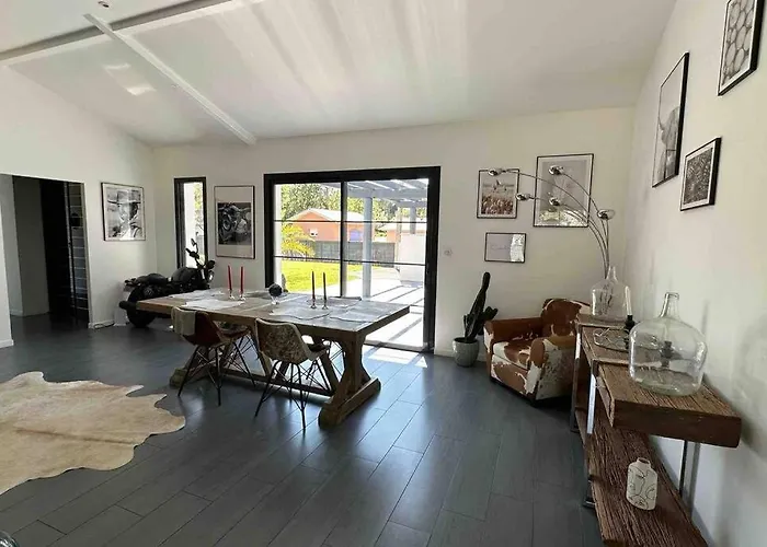 Maison Du Avec Lagon, De Nage, Jacuzzi Willa *