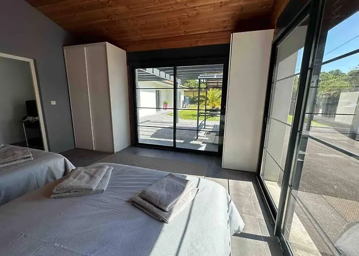 Maison Du Avec Lagon, De Nage, Jacuzzi Willa *